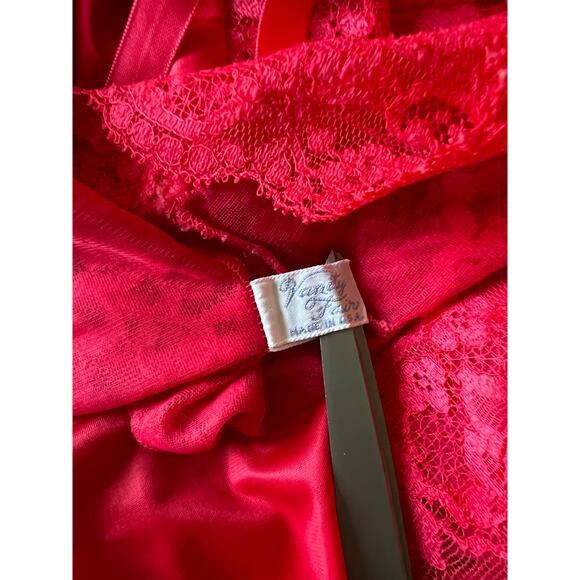 Vtg 1960s Vanity Fair Lace Slip Cherry Red Size 34 - Picture 5 of 6